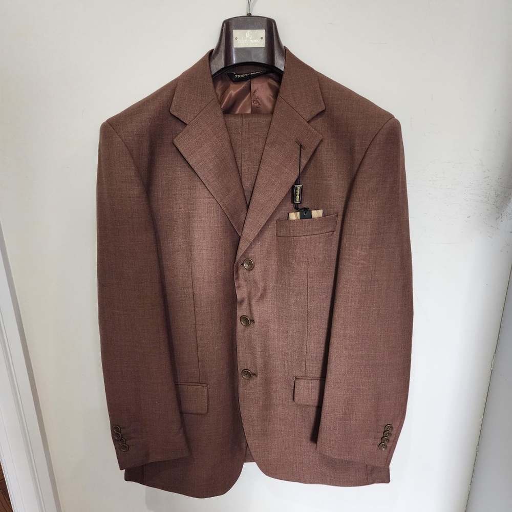 NWT PRONTO MONDO ITALIA BROWN SUIT - SIZE 32S